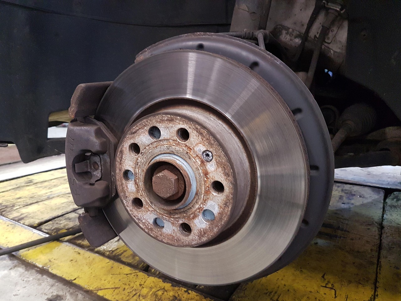 car, brake, brake disc, car wallpapers, wheel replacement, car mechanic